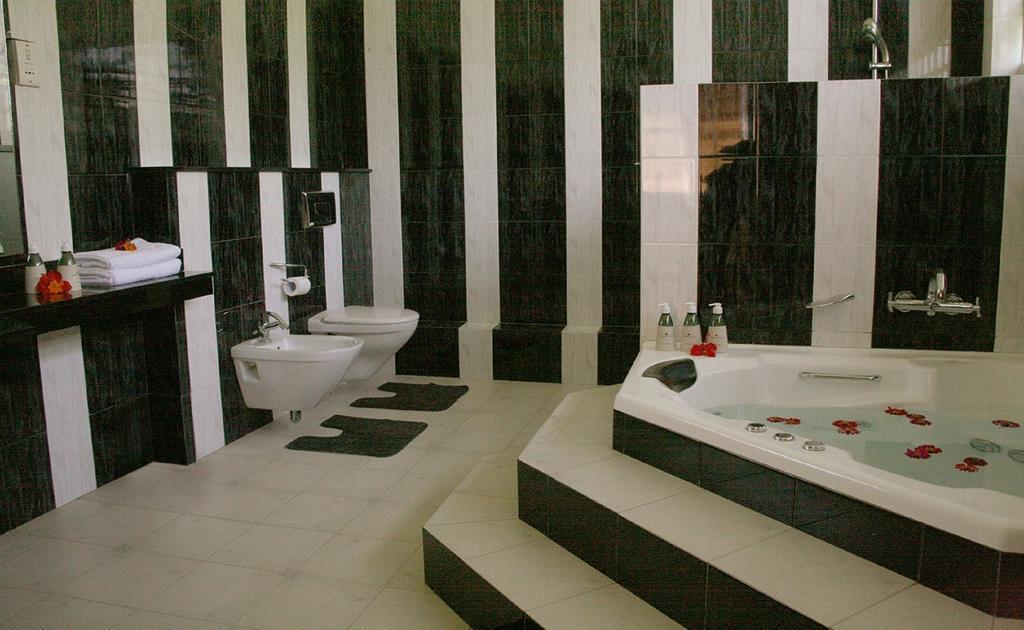 Mowbrey House Otel Kandy Oda fotoğraf