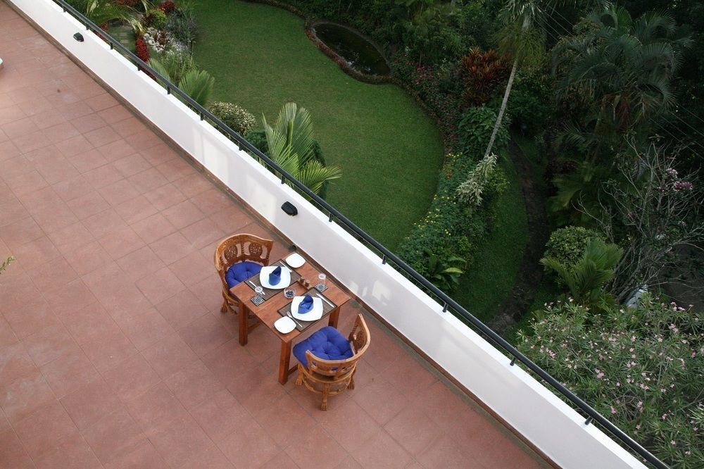 Mowbrey House Otel Kandy Dış mekan fotoğraf