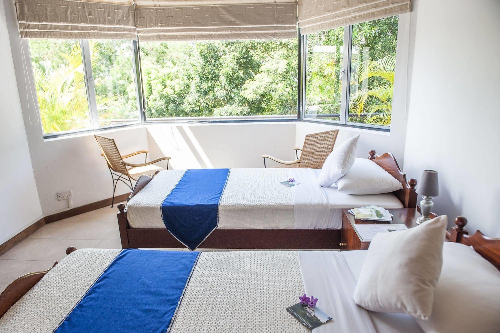 Mowbrey House Otel Kandy Dış mekan fotoğraf